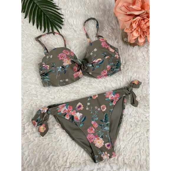 H&M Size 6/34D Tropical Hawaiian Print Flora 2 Piece Bikini Bathing Suit - Picture 1 of 11